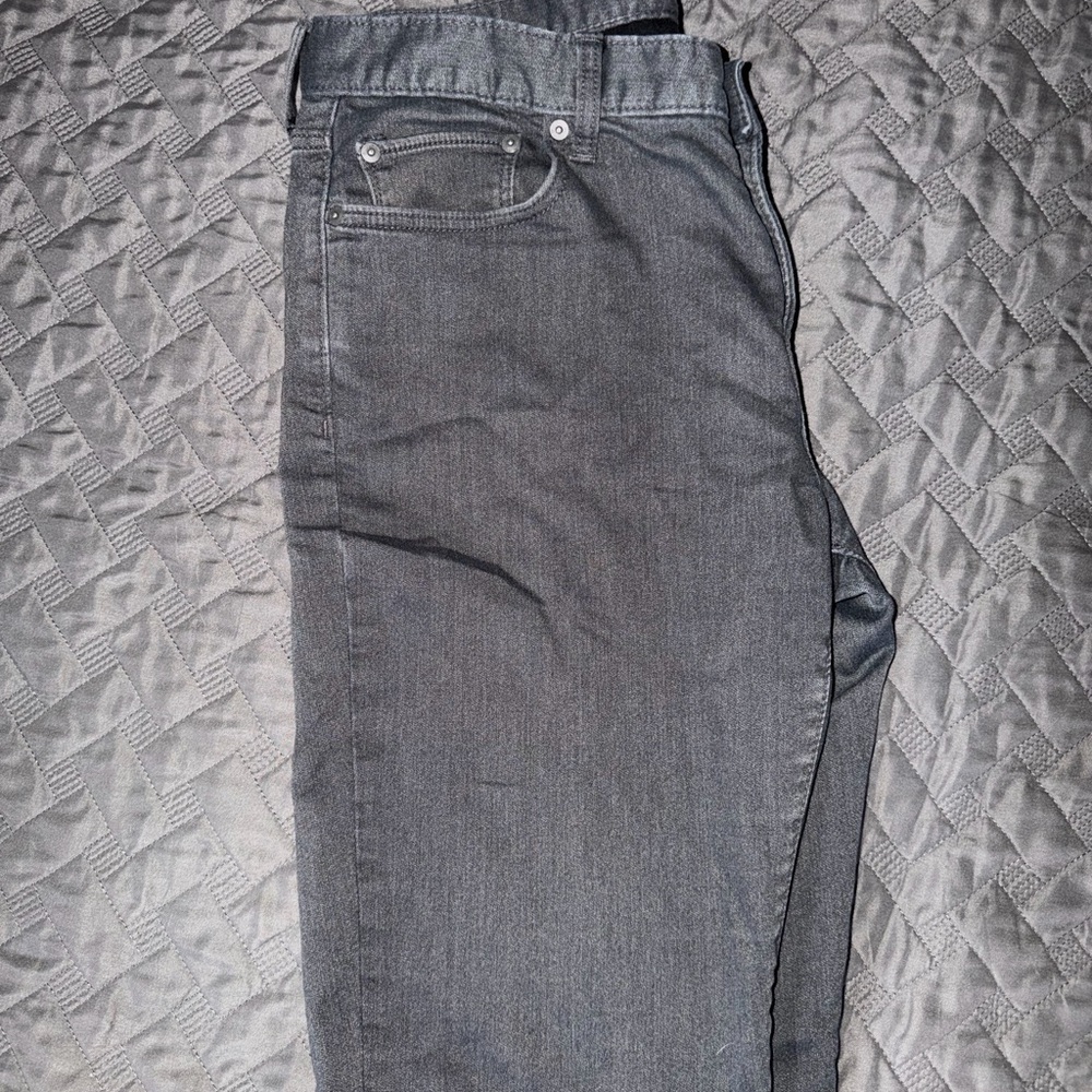 Banana Republic Men's Dark Gray Straight Jeans - Picture 4 of 6